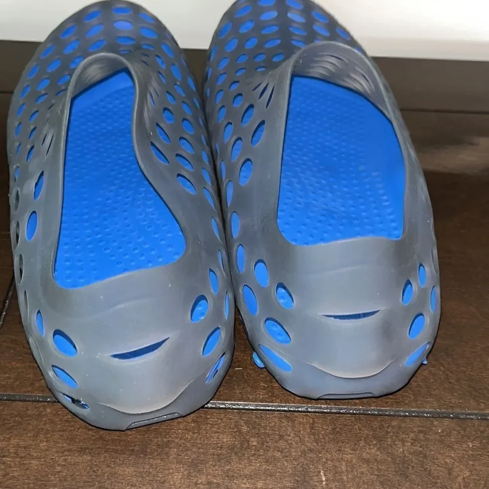 Two tone perforated beach sand Shore Brewster ATR men’s water fishing shoes 9-10